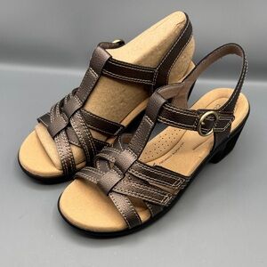 Clarks Emily2 Rose Leather Block Heel Sandals